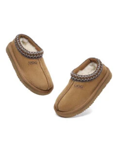 Kid’s Tassy UGG Moccasin -UGG Bay 0004 kids tassy 5
