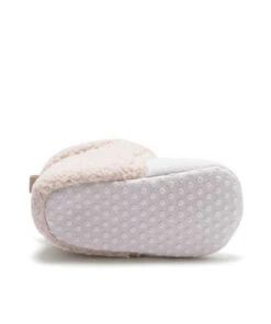 UGG Baby Gift Set 17 UGG Baby Gift Set -UGG Bay 0012 UGGGiftSetWhite5