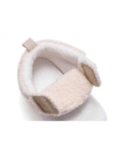 UGG Baby Gift Set 16 UGG Baby Gift Set -UGG Bay 0013 UGGGiftSetWhite4