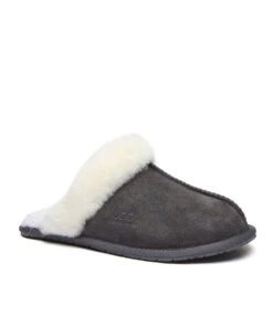 Women's UGG Snuggly Slipper -UGG Bay 222 a62b5442 923a 4bce b971 dc15b6489fa1