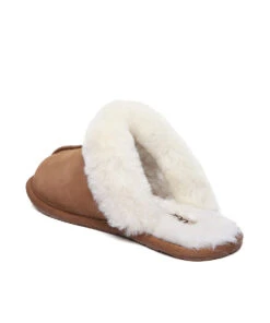 Men's UGG Snuggly Slipper -UGG Bay 3