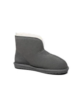 Men's Hushly UGG Slippers -UGG Bay Hushly UGG grey 21 6f20e85a 79e6 4fa4 9ee4 52ddb47d27dd