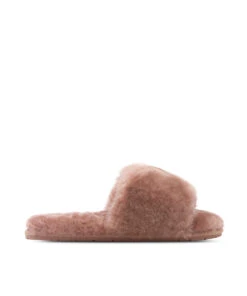 Women's UGG Fluffy Slipper 35 Women's UGG Fluffy Slipper -UGG Bay IMG 0183 1