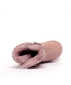 Kids Classic Short Button -UGG Bay KidsClassicShortUGGBootsPink5 409fcd29 6a4c 40e3 bf11 fa4c5493c38e