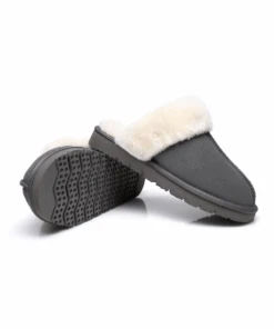 Men's UGG Fuzzy Slipper 35 Men's UGG Fuzzy Slipper -UGG Bay UGG Fuzzy 8 ca77abf9 5050 4cba bde7 3dacca1cad8b