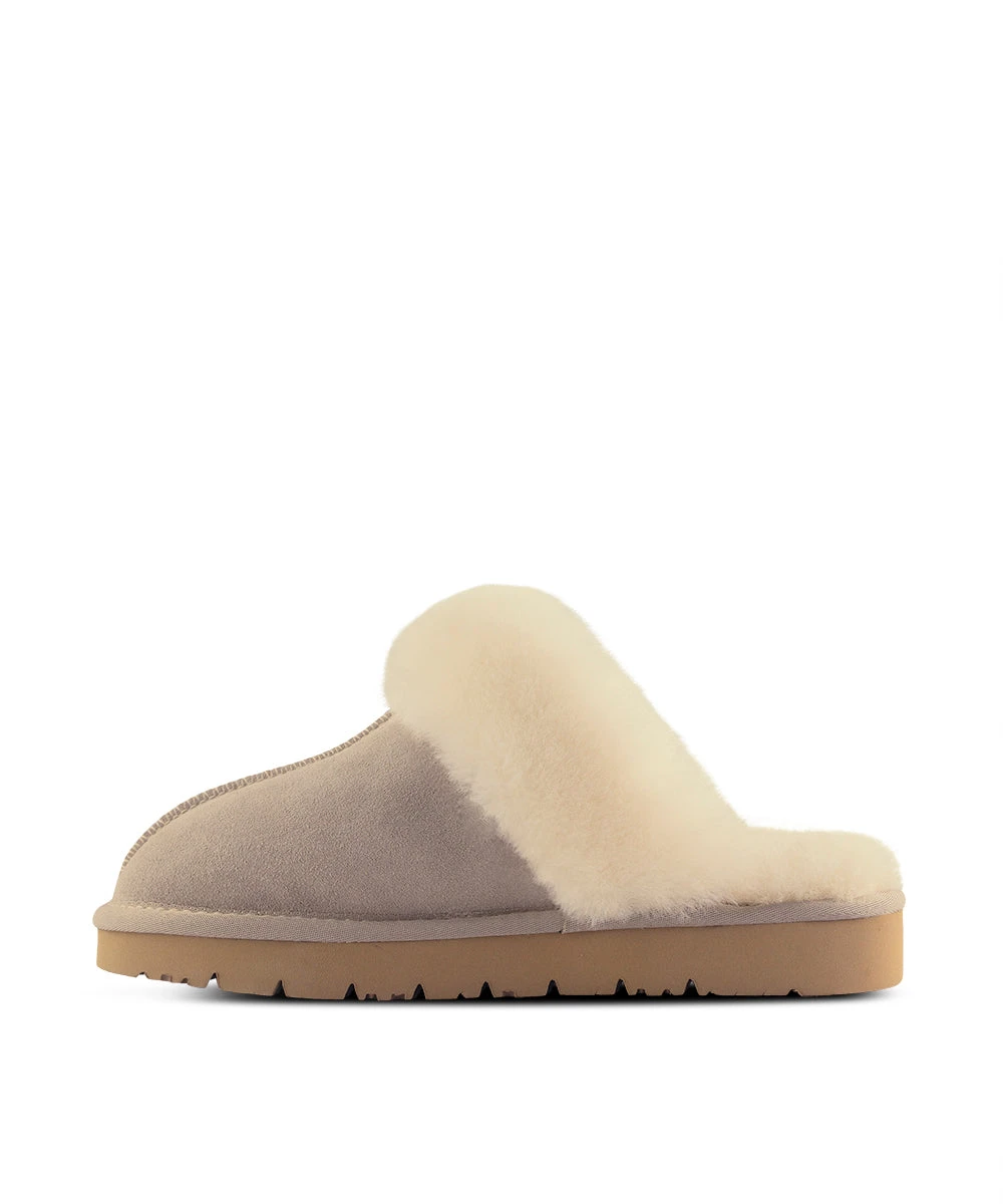 Men's UGG Fuzzy Slipper 11 Men's UGG Fuzzy Slipper - Image 11