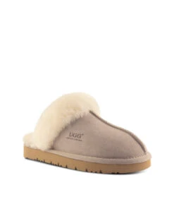 Men's UGG Fuzzy Slipper 28 Men's UGG Fuzzy Slipper -UGG Bay UGG Fuzzy Olive 3 465c7742 cc87 4693 9e7a ee2659a92cb7