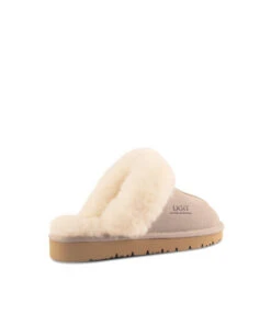 Men's UGG Fuzzy Slipper 29 Men's UGG Fuzzy Slipper -UGG Bay UGG Fuzzy Olive 4 8e21d544 96ce 4e67 8483 8bb51174e8e6