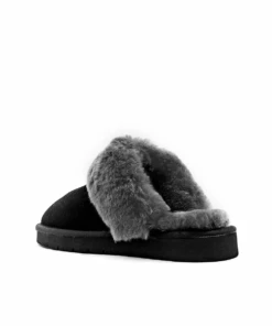 Men's UGG Fuzzy Slipper 22 Men's UGG Fuzzy Slipper -UGG Bay UGG fuzzy 4 07841ce8 e56d 43ec 9062 e04116b9c1f3