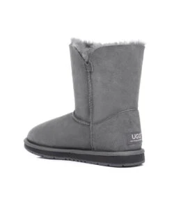 Women's UGG Classic Short Button 31 Women's UGG Classic Short Button -UGG Bay sbg4
