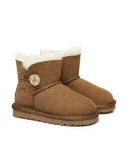 Kids UGG Mini Button -UGG Bay uggminibches3 281dde5c 5c97 4b89 b7b3 d5c06c7a921b