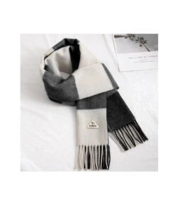 Wool Tartan Scarf -UGG Bay uggscarfgrey2
