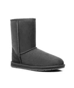 Women's UGG Classic Short Gen II 19 Women's UGG Classic Short Gen II -UGG Bay uggshortgr1 72b522e1 f8a9 442d 9a78 2d27e05e396d
